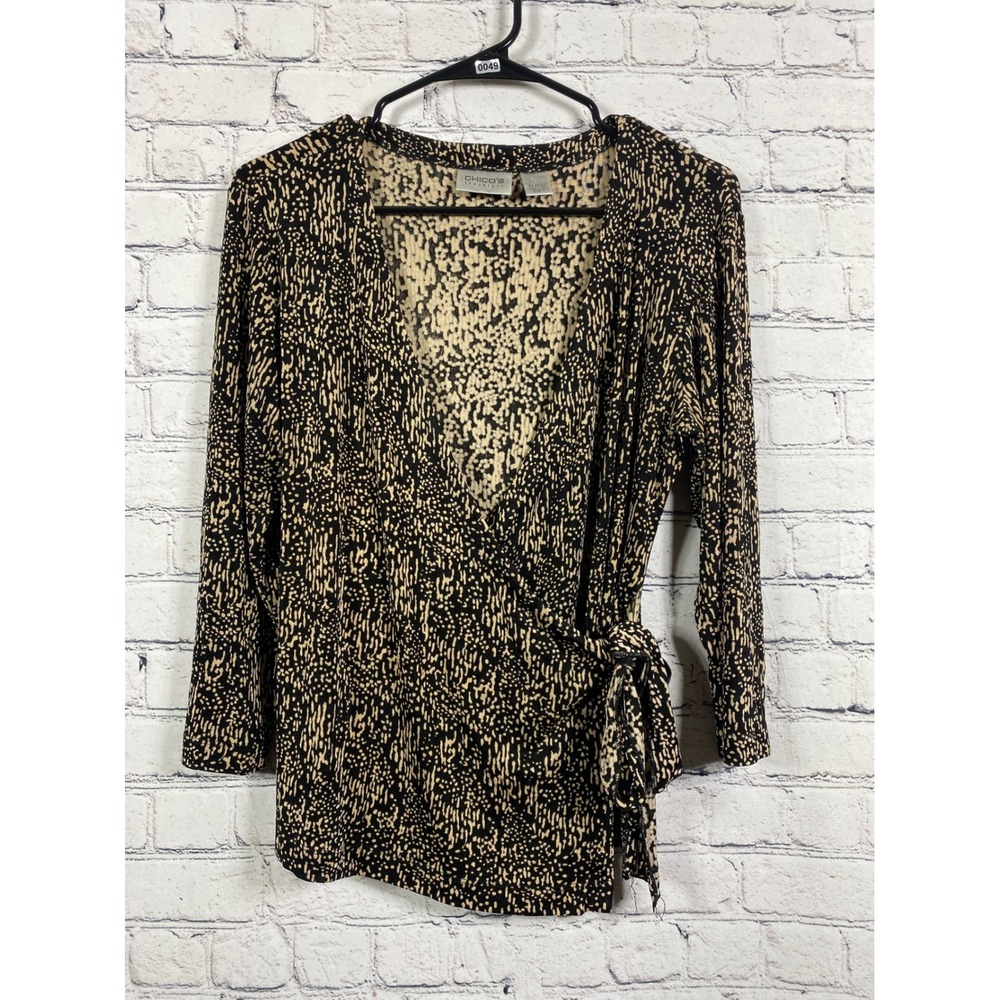 Chico's Travelers Wrap Top Womens Abstract Black Tan Size 1 Excellent 3/4 Slv